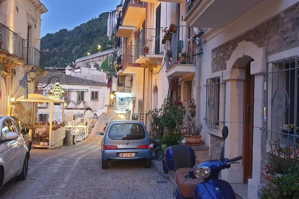 Granello Di Sabbia - Chianalea Di Scilla Apartment Exterior photo